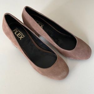 Le Château shoes
